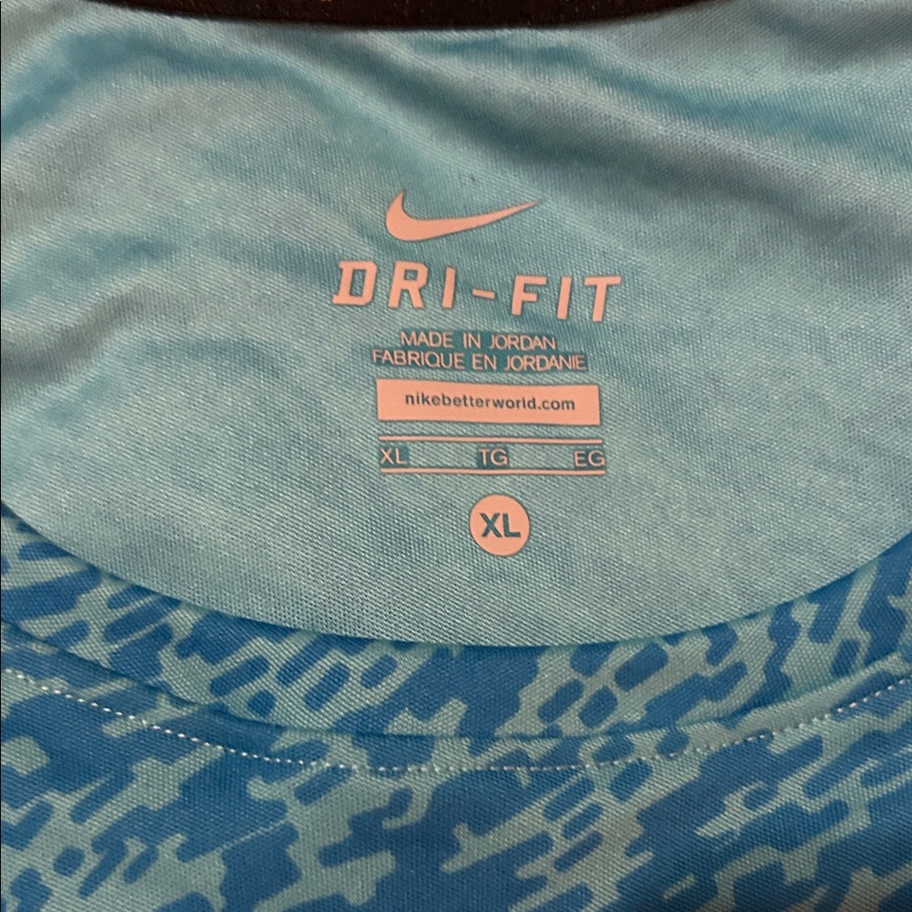 Nike Blue Patterned Women's Tee - Picture 2 of 4